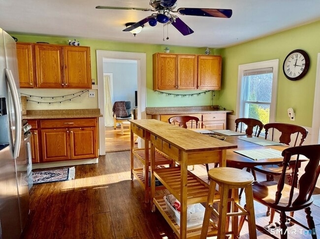 Photo - 120 Bloomingdale Rd