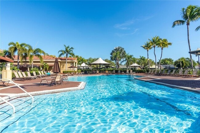 Photo - 2220 SE 27th Dr Unit 205B