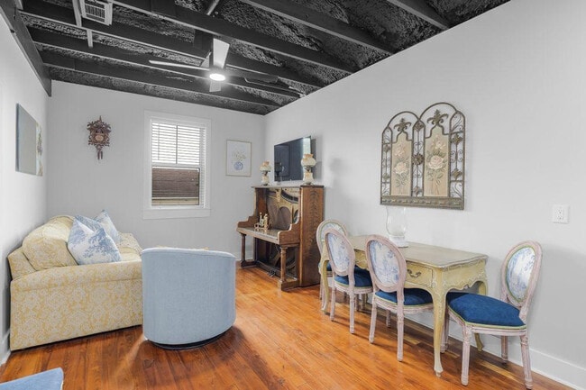 Photo - 156 Camellia St Unit ID1267796P