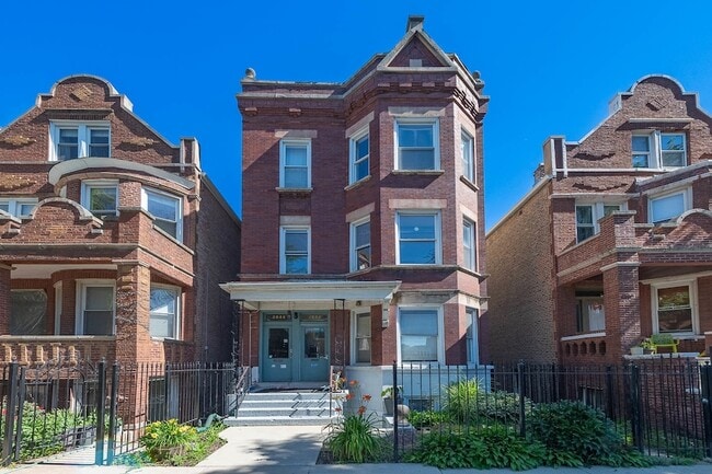 Building Photo - 2644 W 22nd Pl Unit 2