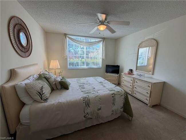 Photo - 1220 Wildwood Lakes Blvd