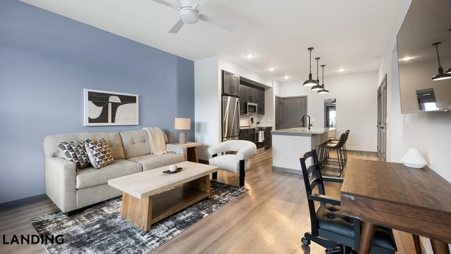 Building Photo - 125 Larkspur Park Blvd Unit 7201