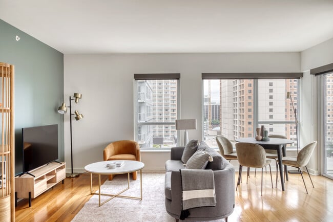 Building Photo - 10349 NE 10th St Unit FL9-ID3479A