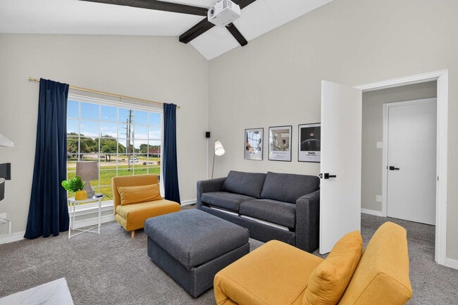 Photo - 1205 Hillsdale Dr Unit SI ID1019474P