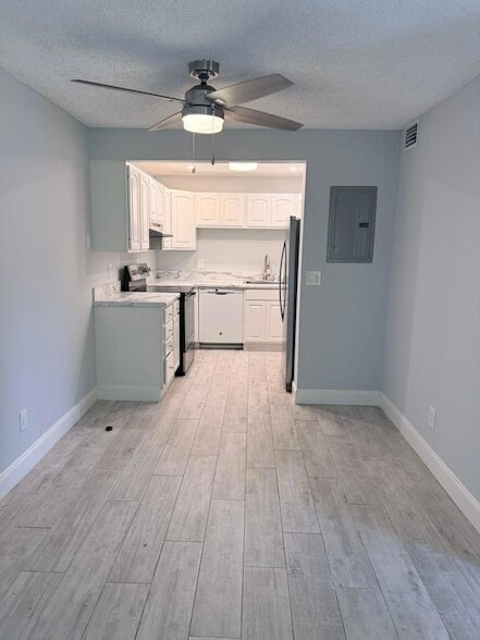 Photo - 2109 SE Edler Dr