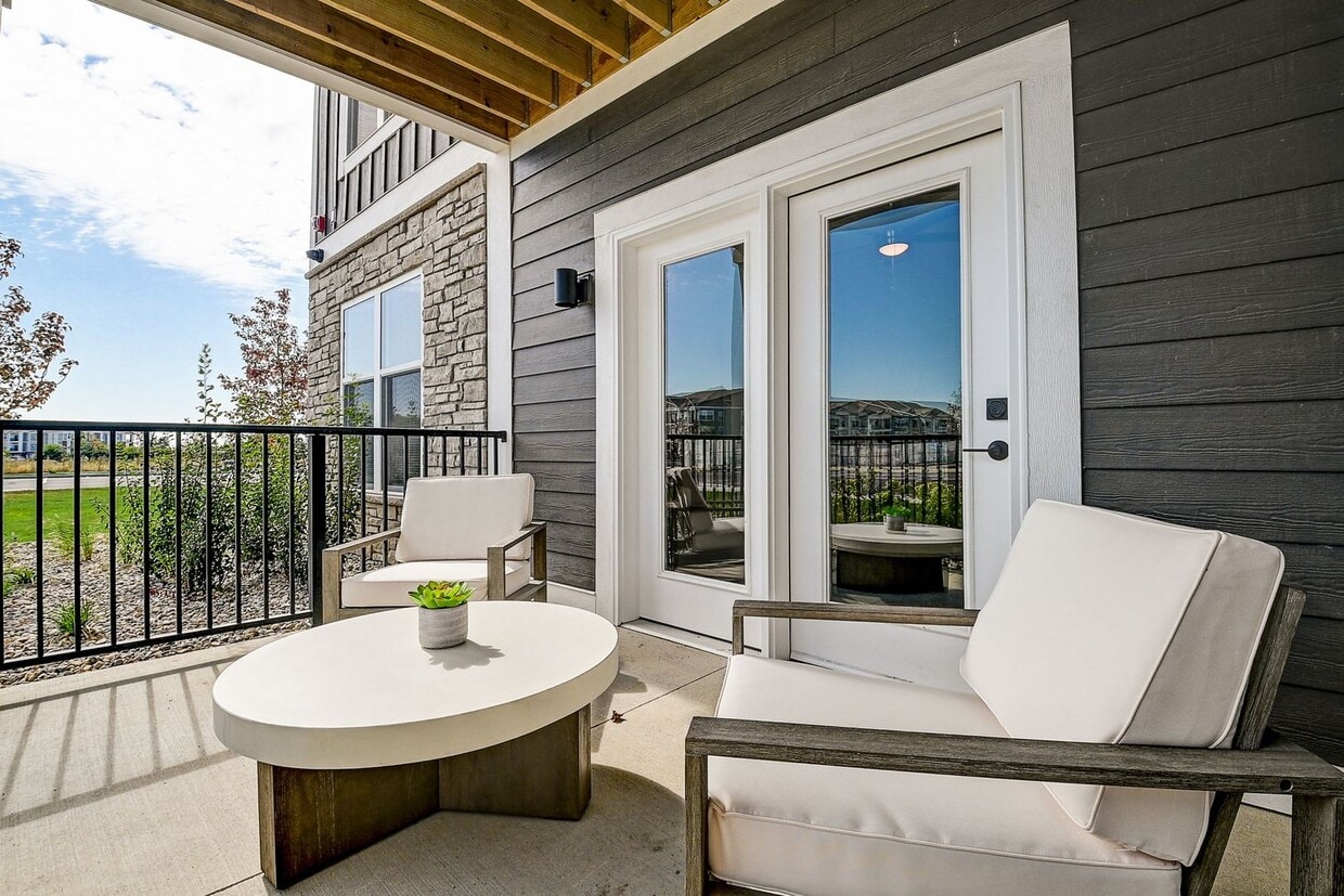 Floor Plan - 1 BD/1.5 BA - POND VIEW