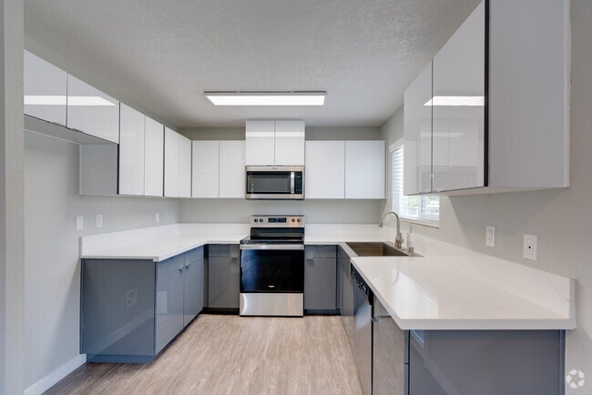 Interior Photo - West Fifth Apartments