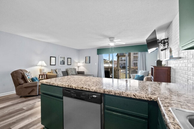 Building Photo - 1860 Auburn Ln Unit ID1329073P