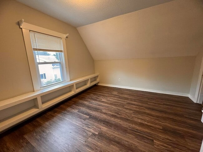 Photo - 805 Teaticket Hwy Unit 1A