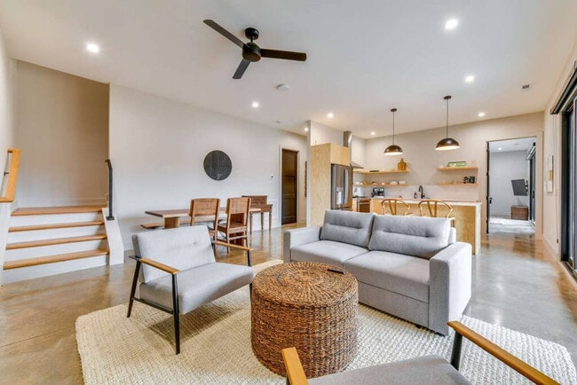 Building Photo - 309 Bridgewater Ln Unit SI ID1579121P