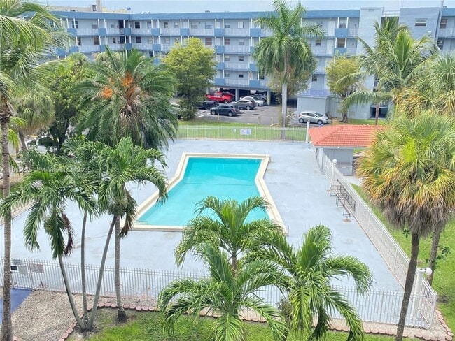 Photo - 1655 W 44th Pl Unit 511