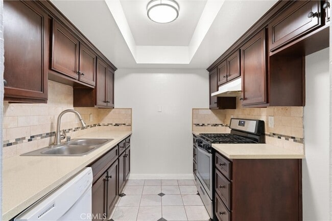 Photo - 18961 Florida St Unit 6