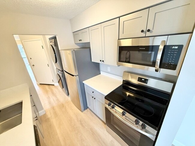 Photo - 59--69 Msgr Patrick j Lydon Way Unit 306 Unit 306