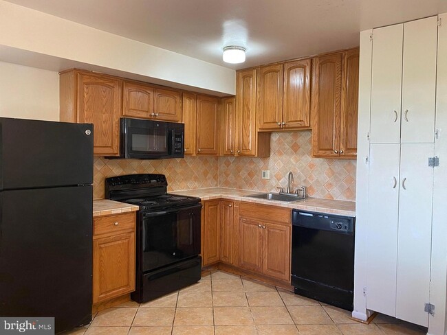 Photo - 12909 Chathlake Ln