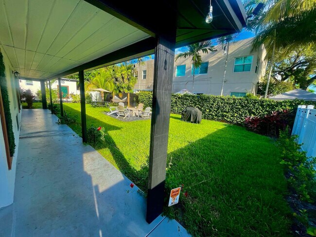 Photo - 618 NE 14th Ave Unit SI ID1369652P