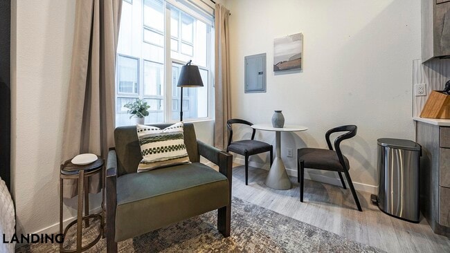 Building Photo - 3024-3024 Zuni St Unit 205