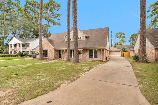 Photo - 1122 Rhine Ln