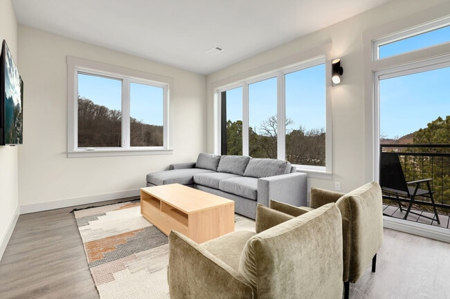 Building Photo - 10 Riordan Rd Unit ID1221864P