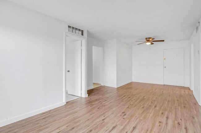 Photo - 4801 NW 7th St Unit 50316