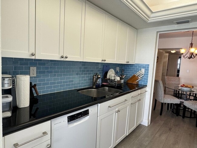 Photo - 3051 NE 47th Ct Unit 308