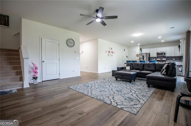 Photo - 194 Rivulet Dr