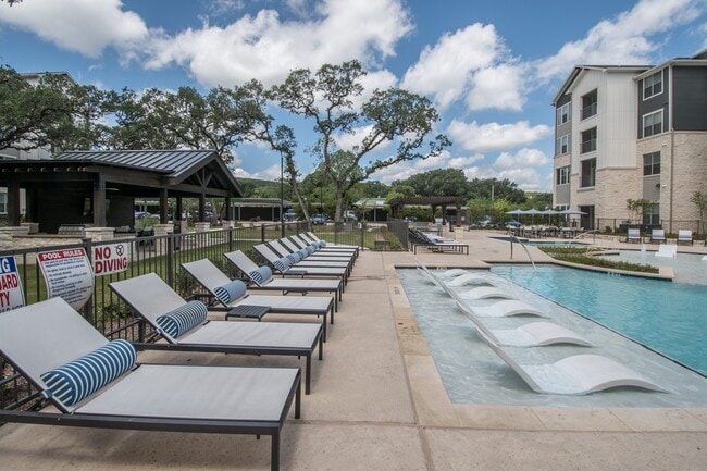 Photo - Marquis Dominion