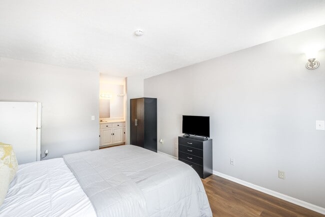 Photo - Studio 48 Apartments