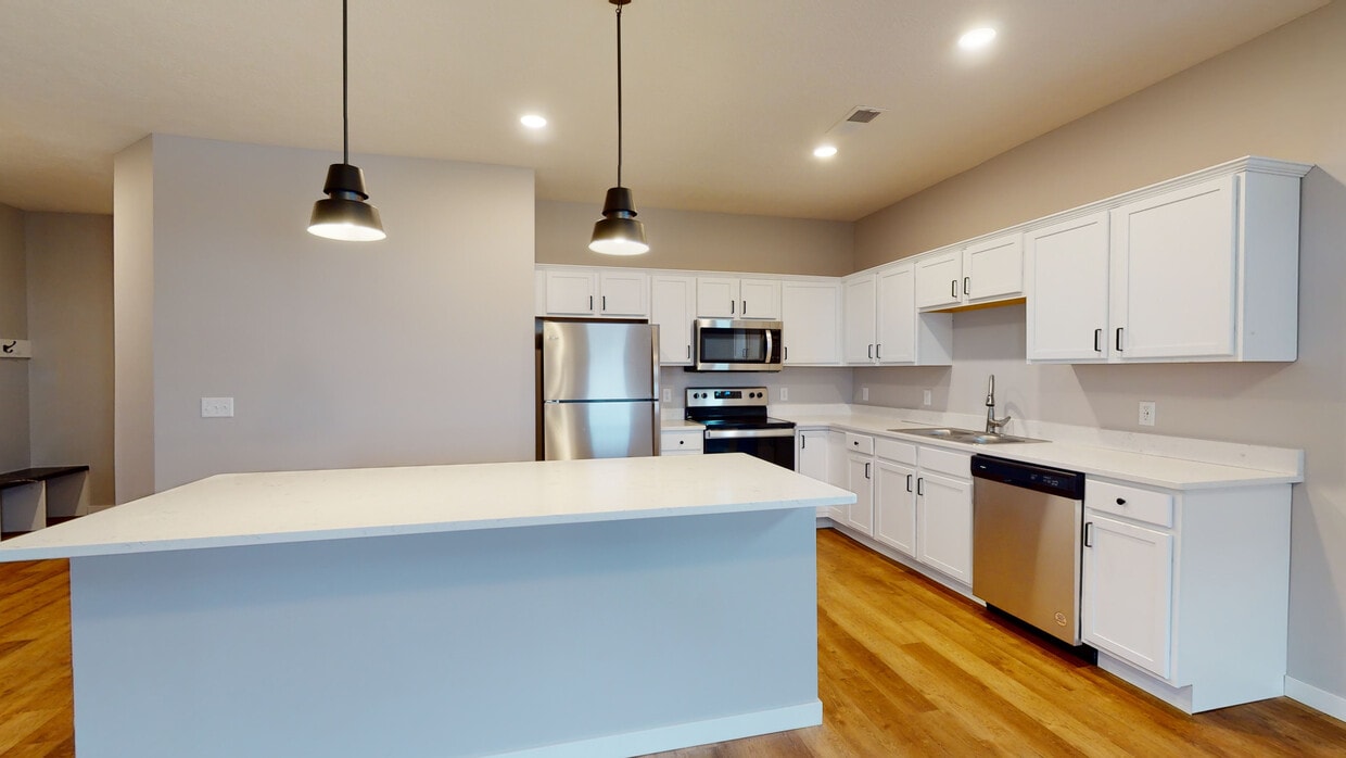 Floor Plan - 3 Bed 2.5 Bath Townhome (B)