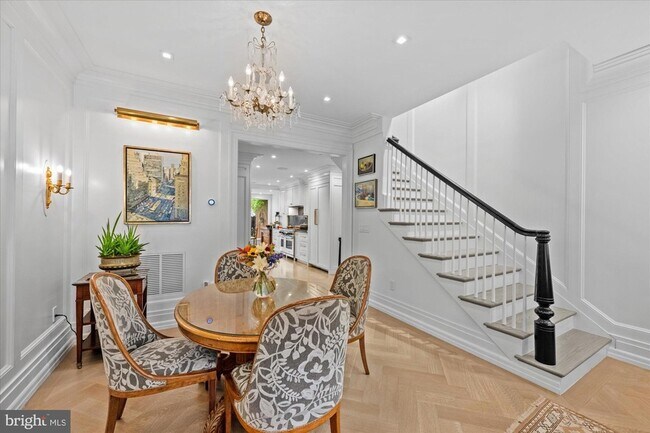 Photo - 1524 Swann St NW