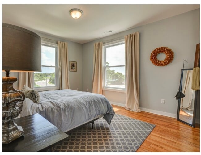 Photo - Gracey Court &The Phoenix