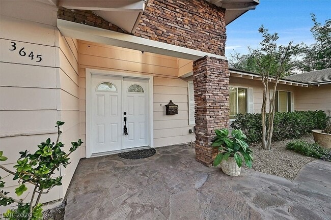Photo - 3645 Forestcrest Dr