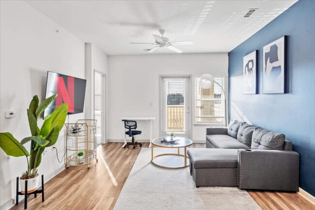 Building Photo - 16031 Elizabeth Joyce Dr Unit ID1094297P