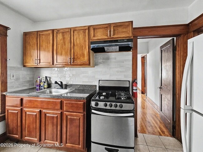 Photo - 852 N Rebecca Ave Unit 2nd fl