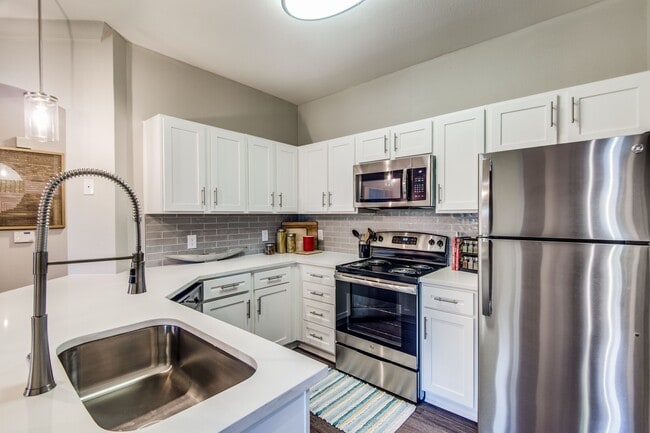 Photo - Aventura on Briar Forest