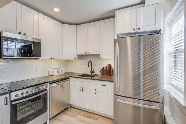 Premium Package White Studio Tier 04 - The Phoenix Apartments