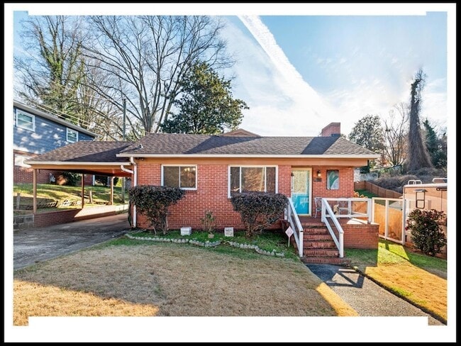 Photo - 112 E Lawson St