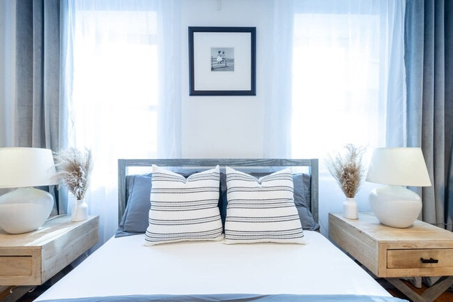 Photo - 350 E 19th St Unit ID1021927P