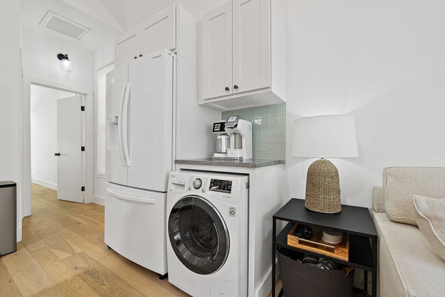 Photo - 90 De Haven St Unit ID1281966P