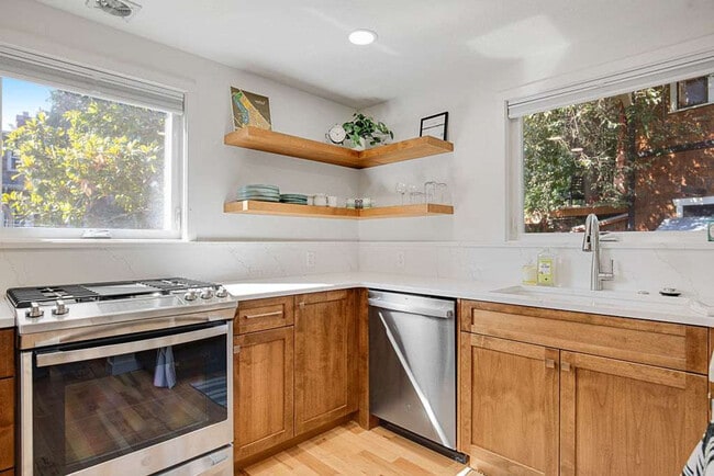 Photo - 820 N 25th St Unit ID1324051P