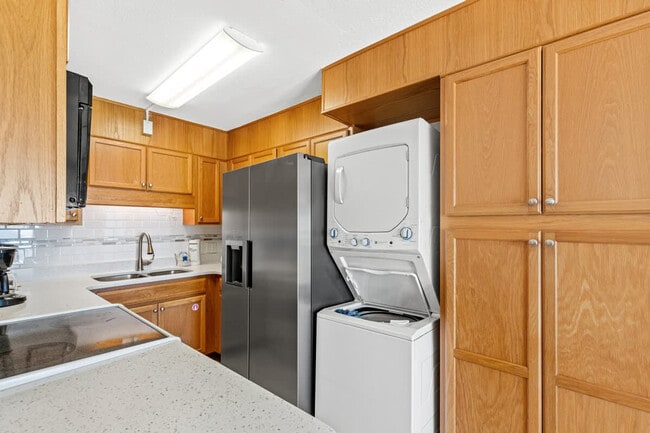 Photo - 8743 Thomas Dr Unit SI FL10-ID1355042P