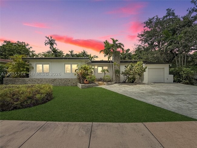 Building Photo - 3128 Coconut Grove Dr