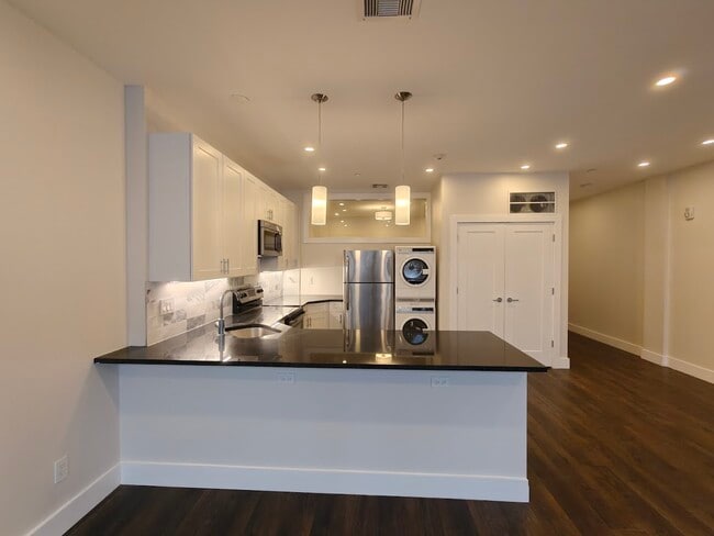 1BD - 20 Park Residences