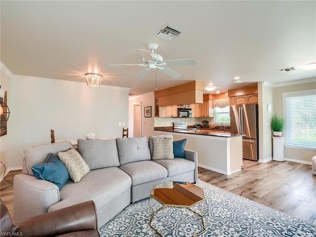 Photo - 6020 Cypress Ln