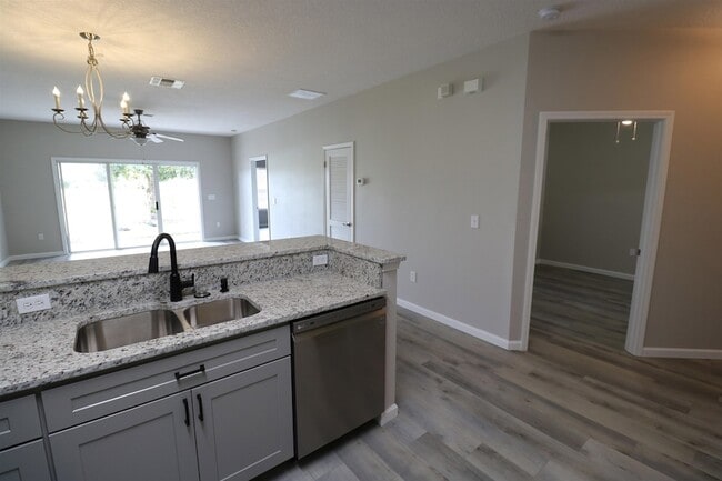 Photo - 221 Wooded Crossing Cir