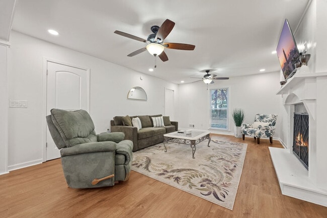 Photo - 82 Vanessa Dr Unit SI ID1609598P
