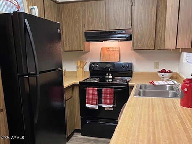 Photo - 1360 W Isabella Ave Unit 1