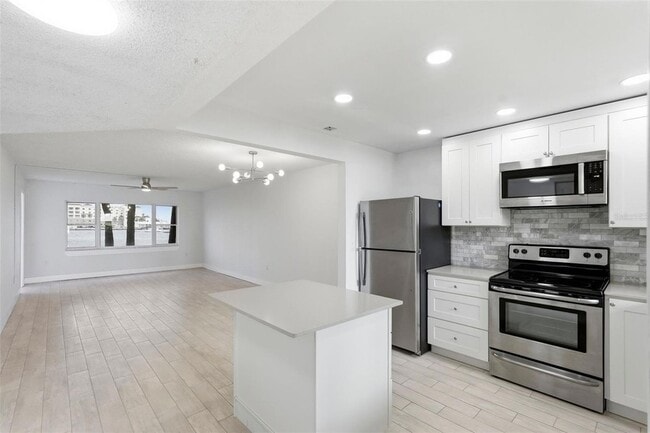 Photo - 4775 Cove Cir Unit 106
