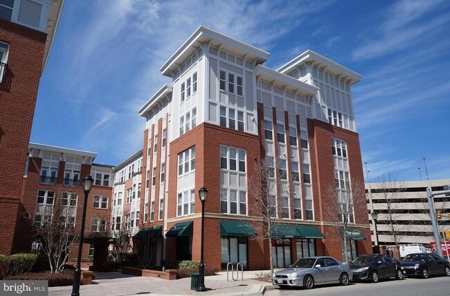 Building Photo - 2665 Prosperity Ave Unit 354