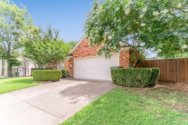 Photo - 1399 Flamingo Cir