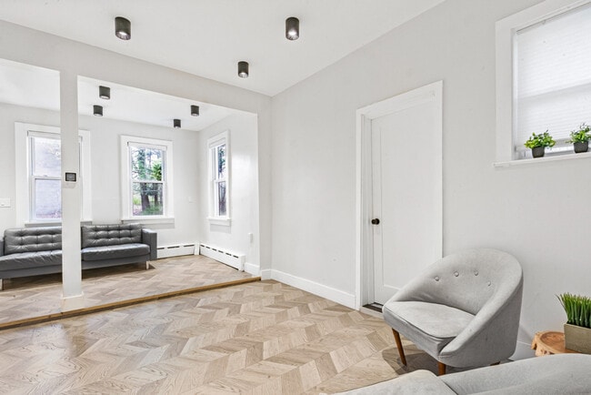 Building Photo - 3 Coleman St Unit ID1328121P